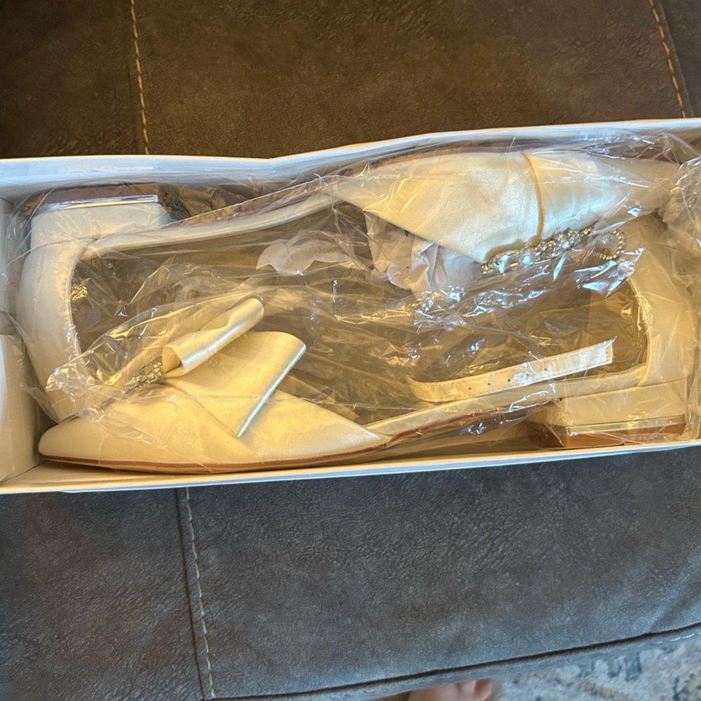 Ivory satin wedding shoes